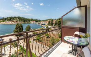 Nice Apartment In Blace With Kitchen